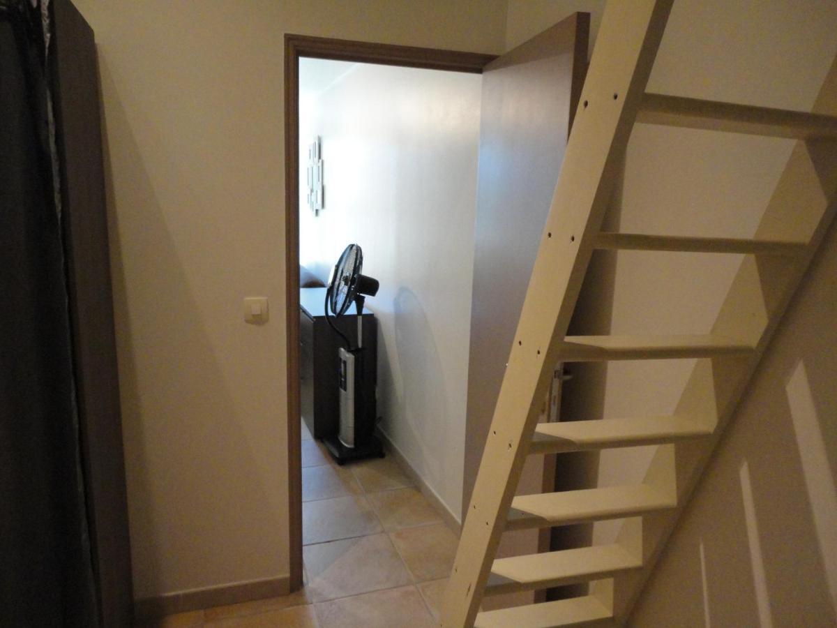 Joli Appartement Dans Village Calme En Provence Les Mées Exterior foto